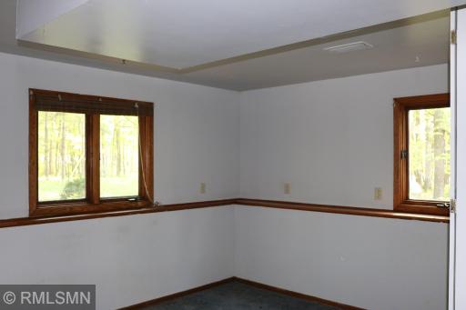 5663 W Birchview Road, Grasston, MN 55030