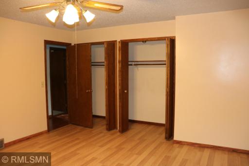 5663 W Birchview Road, Grasston, MN 55030