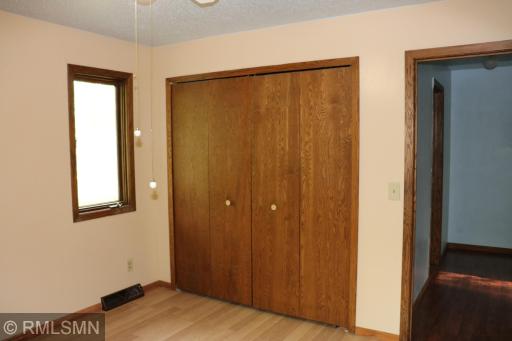 5663 W Birchview Road, Grasston, MN 55030