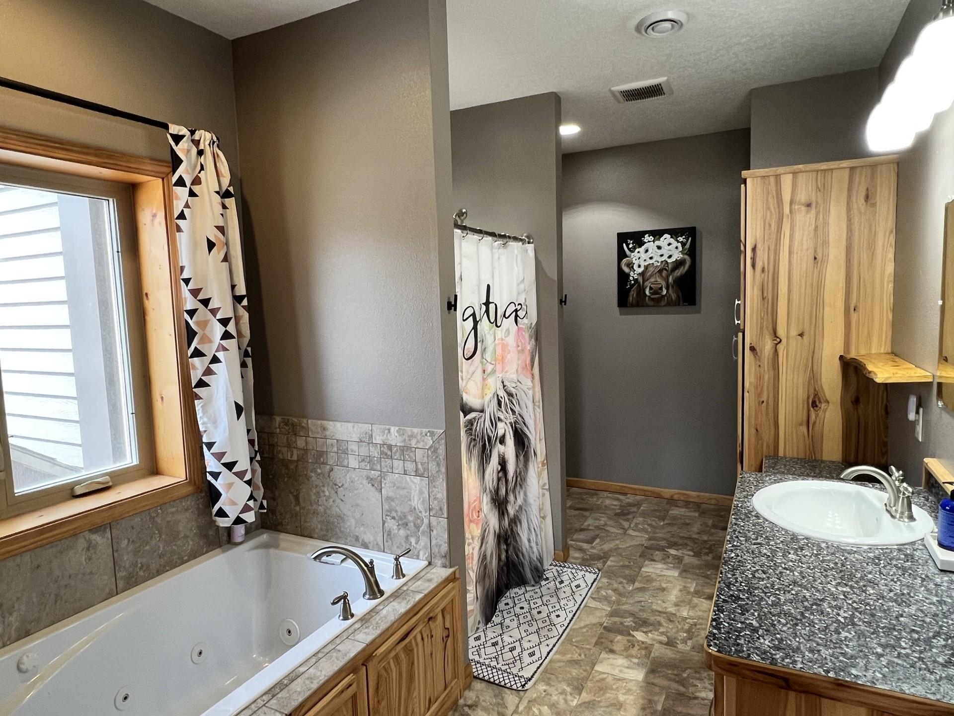 Bathroom - Primary
