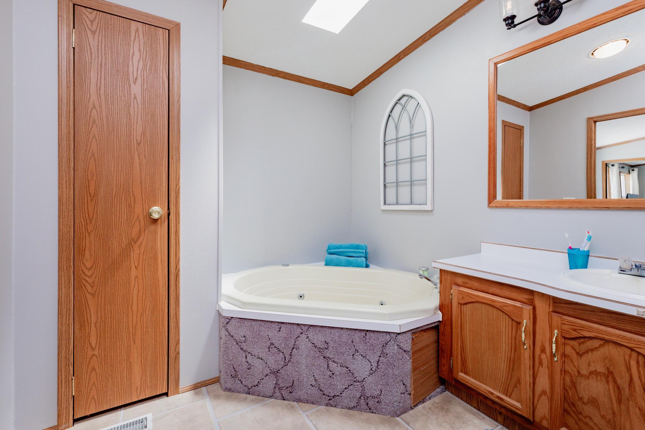 Primary bath