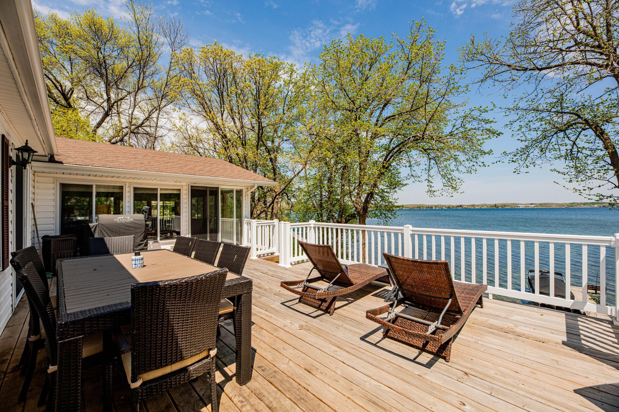Large Deck overlooking Pelican Lake