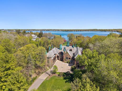 17950 Breezy Point Road, Wayzata, MN 55391