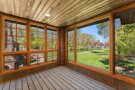 17950 Breezy Point Road, Wayzata, MN 55391