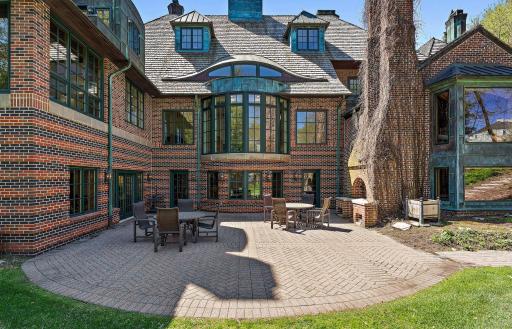 17950 Breezy Point Road, Wayzata, MN 55391