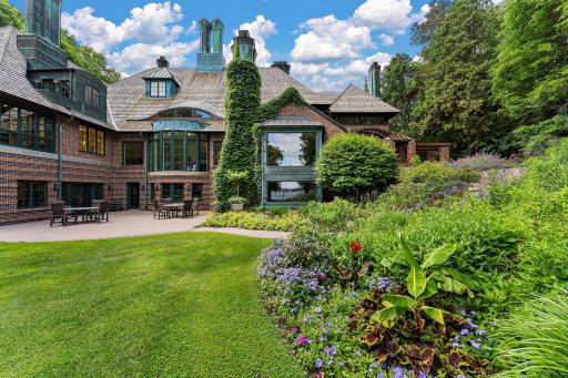 17950 Breezy Point Road, Wayzata, MN 55391