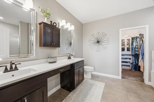 523 33rd Way E, B, West Fargo, ND 58078