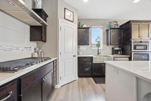 523 33rd Way E, B, West Fargo, ND 58078