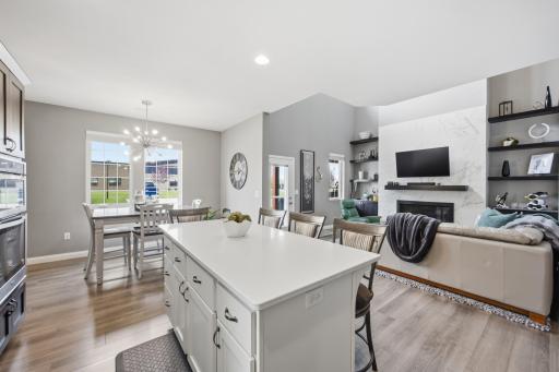 523 33rd Way E, B, West Fargo, ND 58078