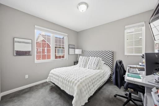523 33rd Way E, B, West Fargo, ND 58078