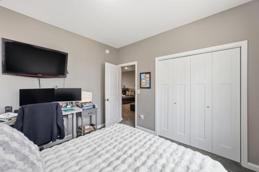 523 33rd Way E, B, West Fargo, ND 58078