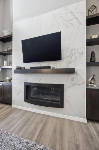 523 33rd Way E, B, West Fargo, ND 58078