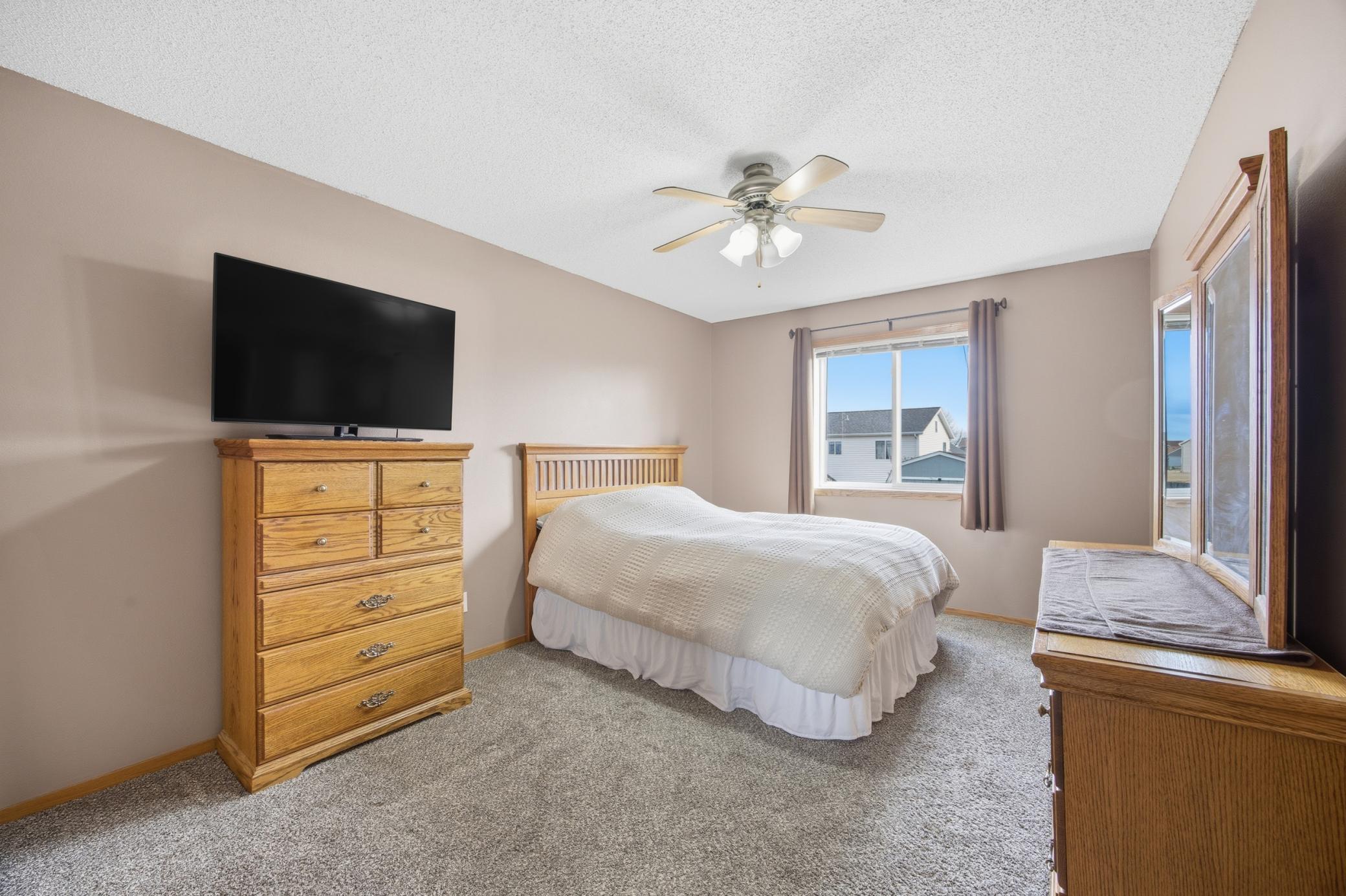 Upper Level Bedroom 1