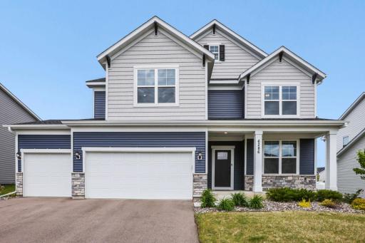 6286 62nd St S - Web Quality - 003 - 01 Exterior Front.jpg