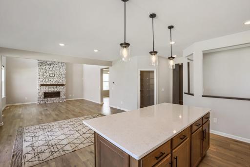6286 62nd St S - Web Quality - 015 - 11 Kitchen.jpg