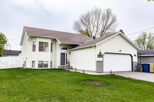 1116 18th Street N, Moorhead, MN 56560