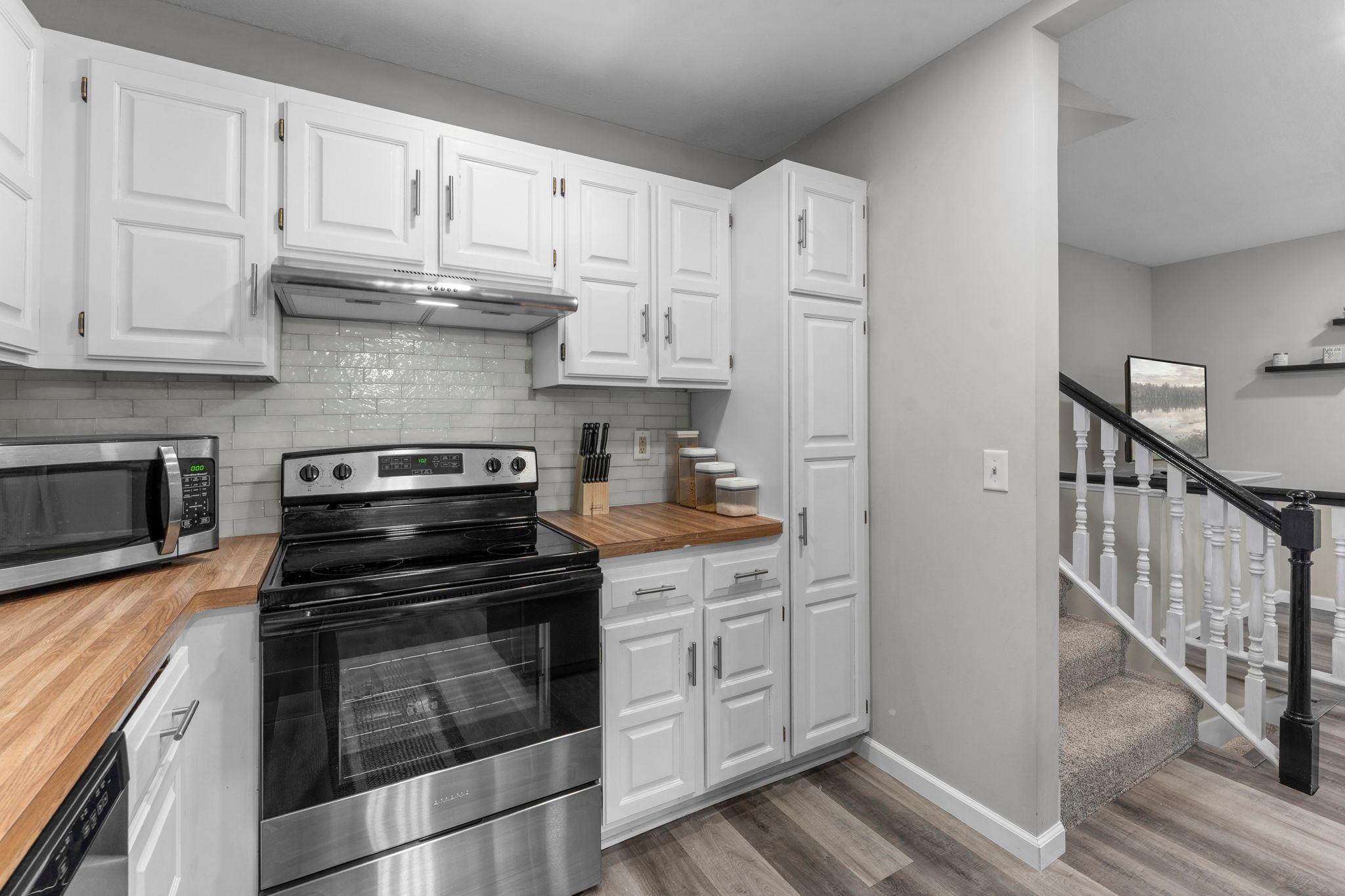 21.1 Kitchen 3.jpg