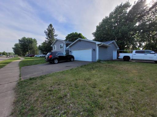 3101 81st Avenue N, Brooklyn Park, MN 55443