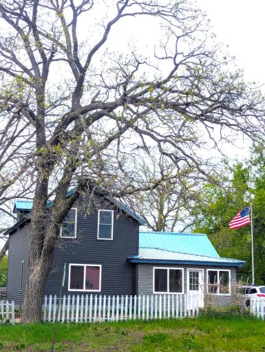 914 NE 2nd Avenue NE, Long Prairie, MN 56347