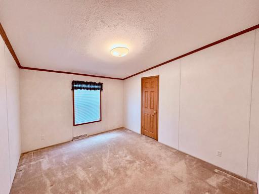 Bedroom 2- walk in closet