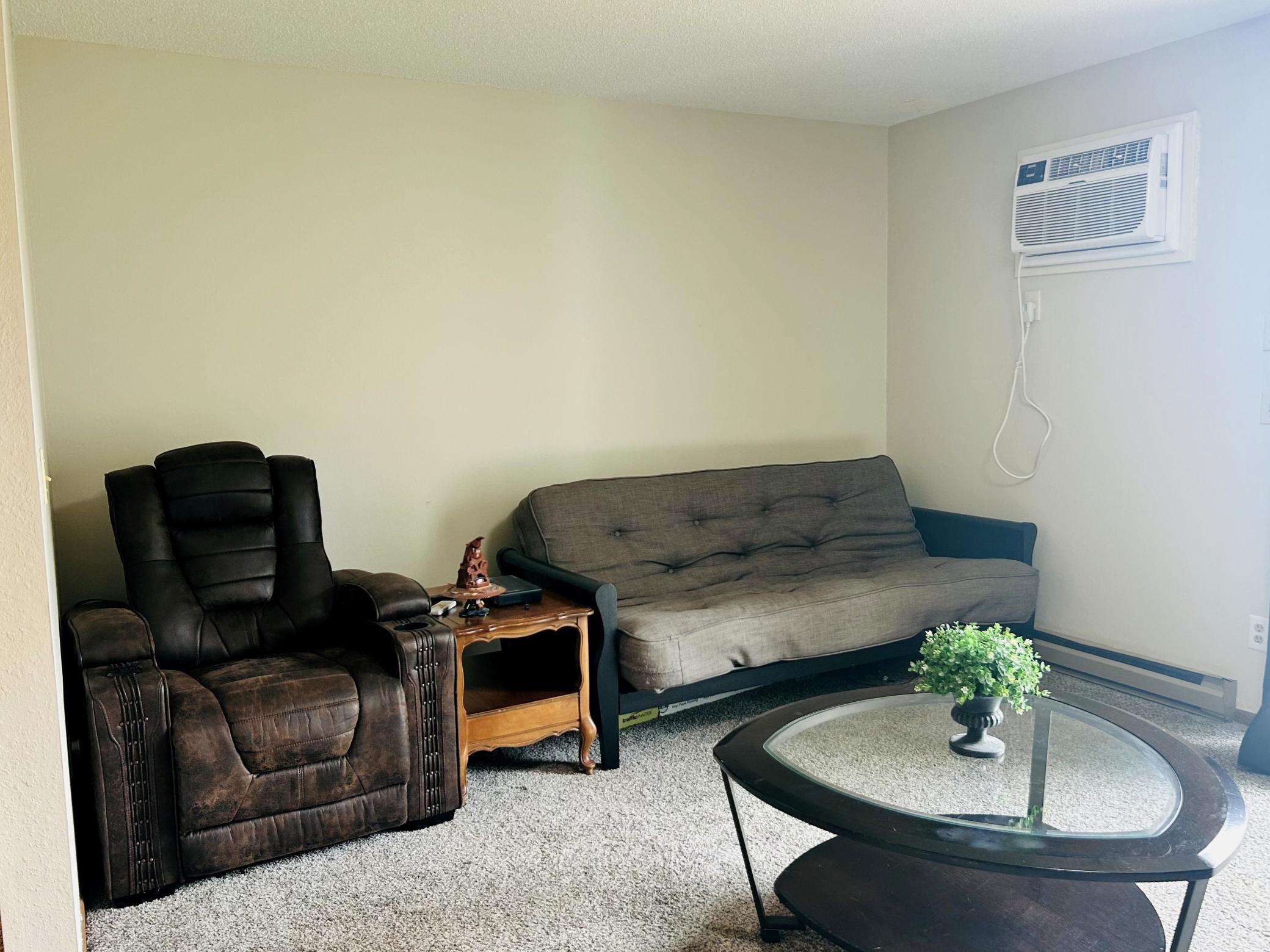 Living Room/AC