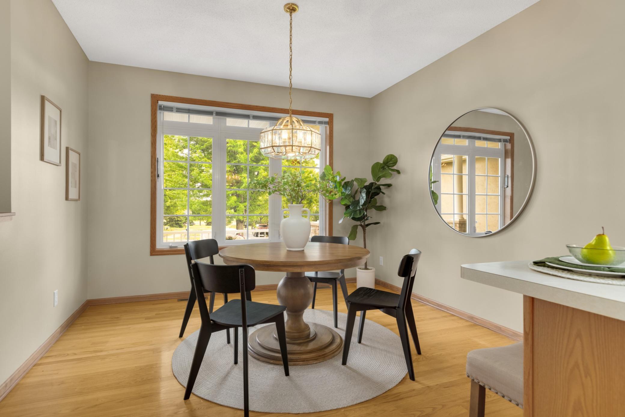 Stylish kitchen dining area with everyday comfort in mind