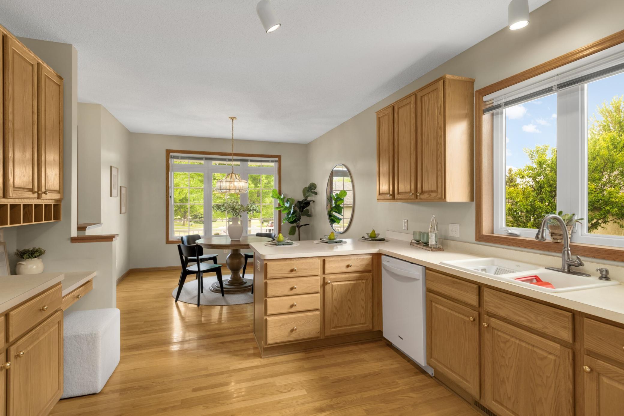 From casual breakfasts to holiday hosting, this kitchen is ready for every occasion