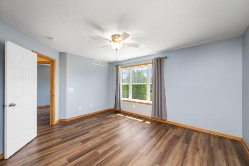 11808 Emery Village Drive N, Champlin, MN 55316