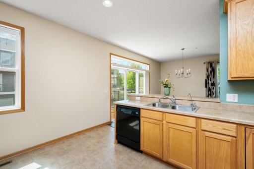 11808 Emery Village Drive N, Champlin, MN 55316