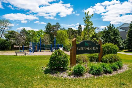 11808 Emery Village Drive N, Champlin, MN 55316