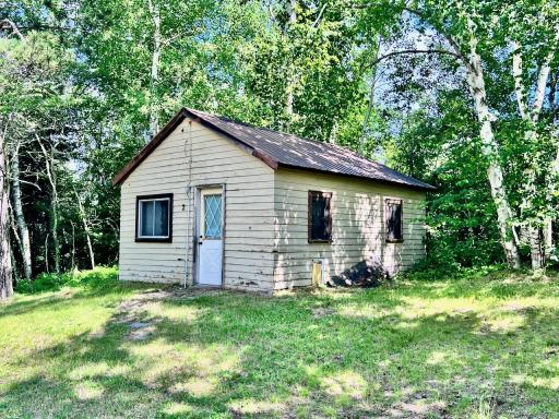 8931 Palm Road, Britt, MN 55710