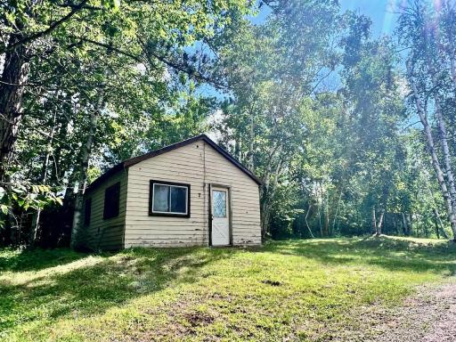 8931 Palm Road, Britt, MN 55710