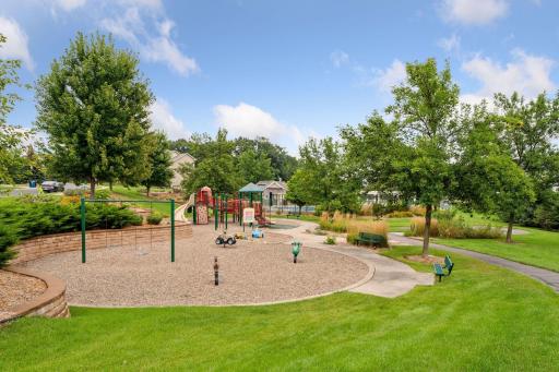16479 76th Place N, Maple Grove, MN 55311