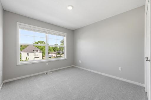 911 7th Street N, Fargo, ND 58102