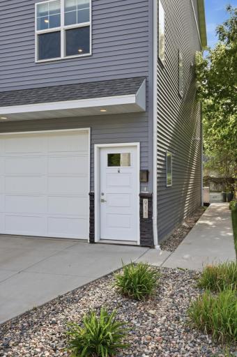 911 7th Street N, Fargo, ND 58102