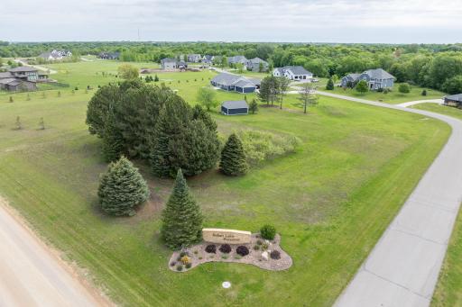 275 Summerfield Trail, Mankato, MN 56001