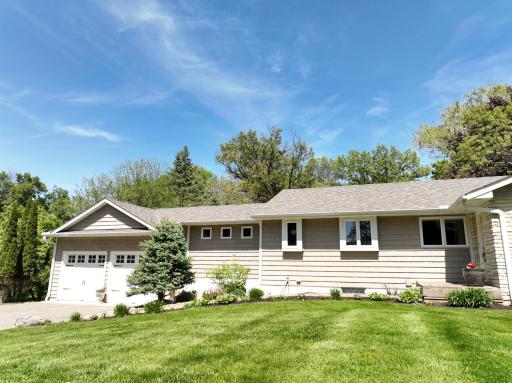 This 4BR/3BA walk-out rambler features a private primary ensuite and a bright lower level. Nestled on a lush, private .5-acre wooded lot in the top-rated Minnetonka School Districtâthe perfect natural retreat.