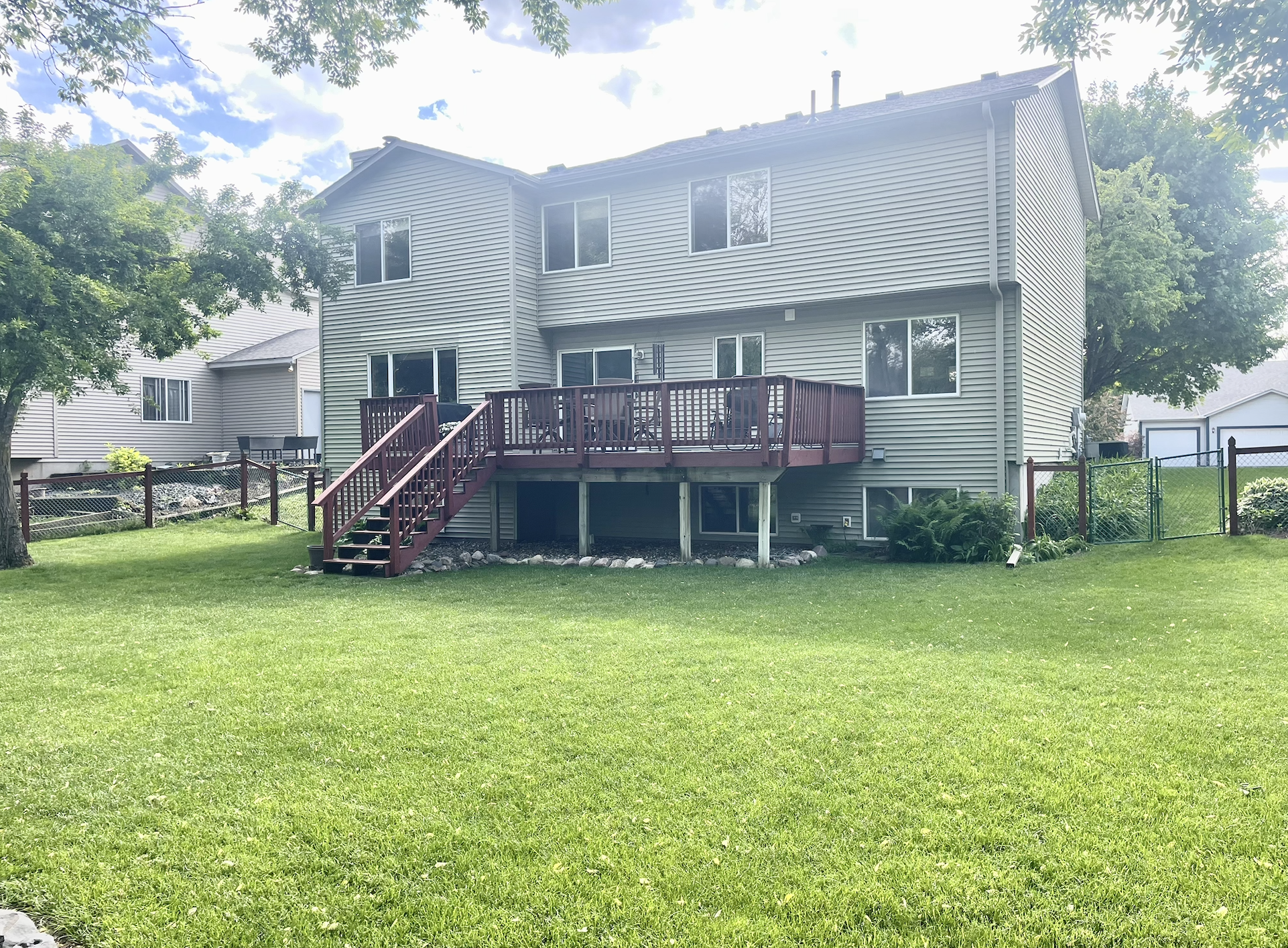 FromtheCornerstandinginlandscaping