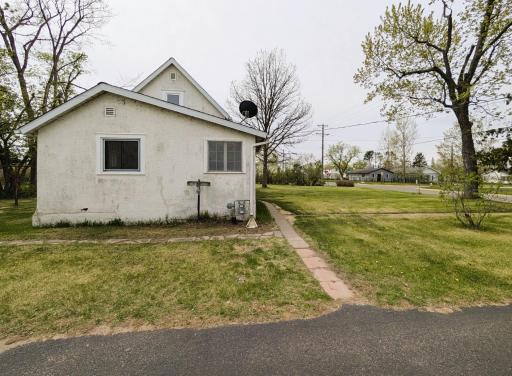619 14th Street NW, Bemidji, MN 56601