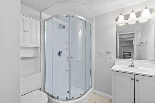 7338 Thomas Avenue S, Minneapolis, MN 55423