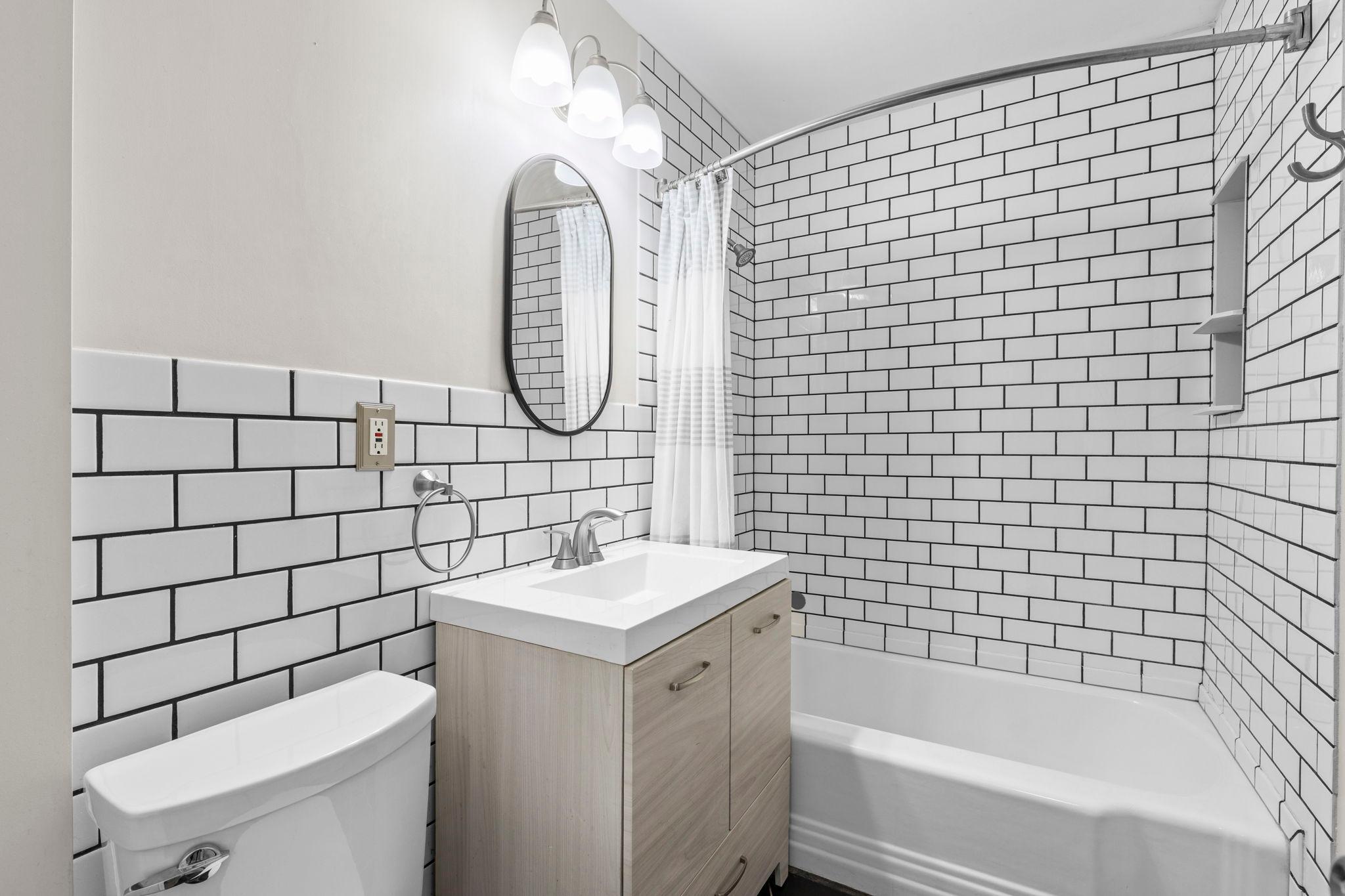 39-web-or-mls-7338 Thomas Ave S-48.jpg