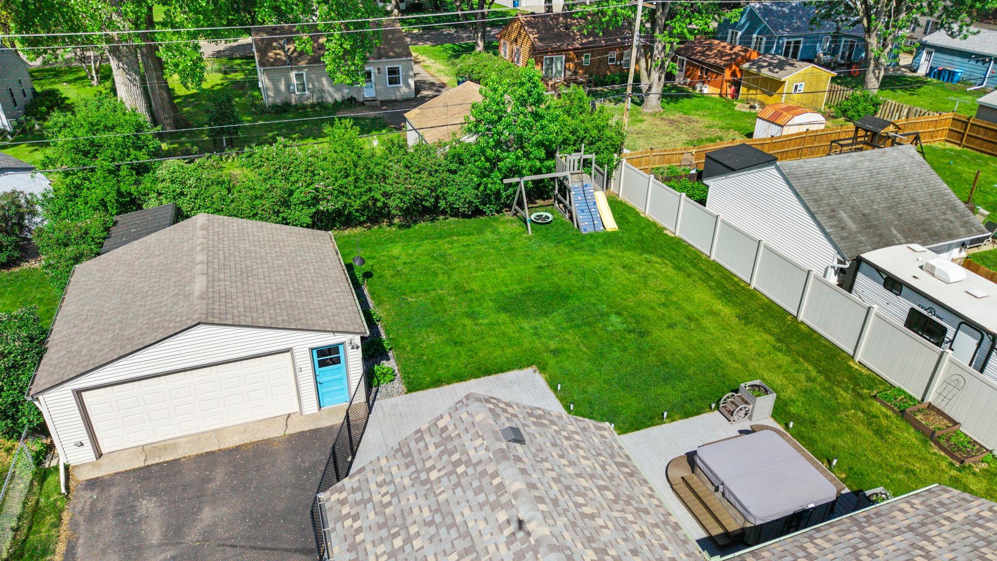64-web-or-mls-7338 Thomas Ave S-162.jpg