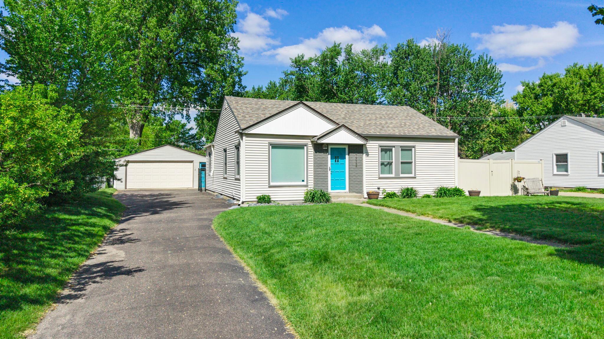6-web-or-mls-7338 Thomas Ave S-153.jpg