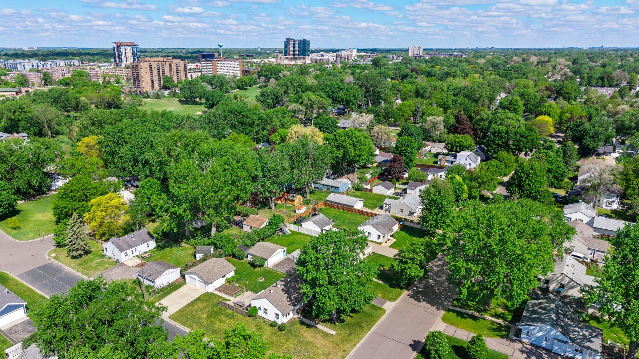2-web-or-mls-7338 Thomas Ave S-181.jpg