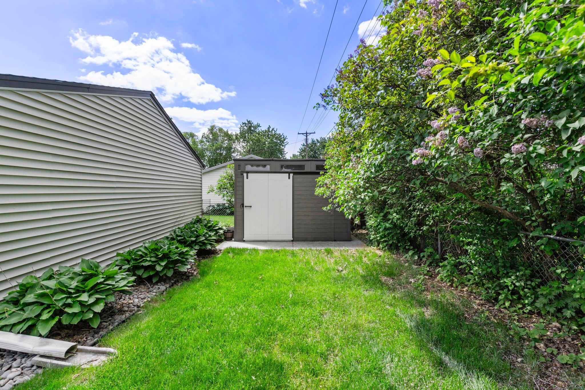 59-web-or-mls-7338 Thomas Ave S-118.jpg