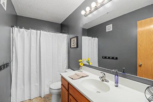 20603 Keystone Avenue, Lakeville, MN 55044