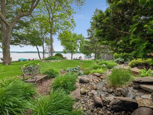 5321 Bartlett Boulevard, Mound, MN 55364