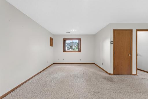 15275 88th Street NE, Elk River, MN 55330