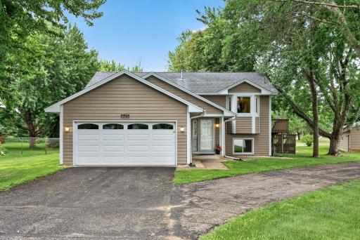 15275 88th Street NE, Elk River, MN 55330