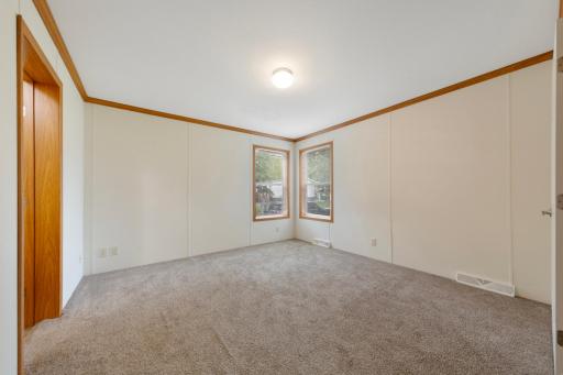 12270 Geneva Way, Apple Valley, MN 55124